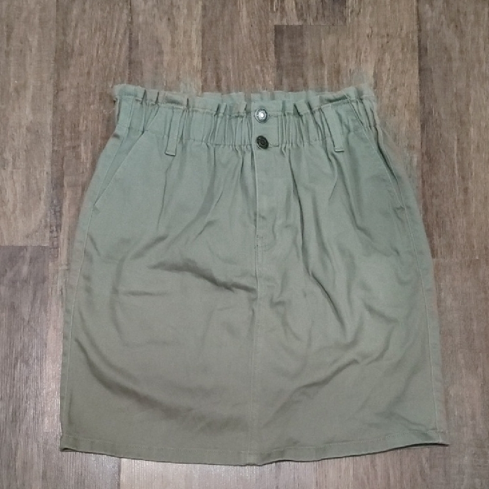 Paperbag Waist Olive Mini Skirt with Button Front
